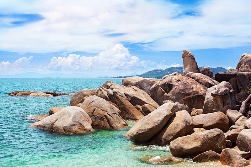 HIN TA & HIN YAI: SAMUI’S LEGENDARY GRANDFATHER & GRANDMOTHER ROCKS